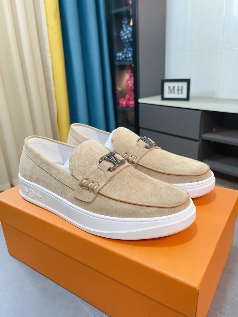 Men's shoes💰440🌹🌹[LV]🌹High-end brand of men's shoes: official website 1:1 latest masterpiece: the upper is made of Italian imported first-layer cowhide with special materials➕made of full genuine leather lining🔥, making walking more convenient and comfortable! Exclusive new style, stunning work [color]! Create a fashionable personality to set off your uniqueness! A must-have for trendy men! Classic🔥Number: 38-44